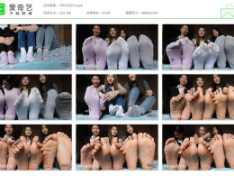 突围摄影_雨雪燕1112沙发上展示棉袜裸足